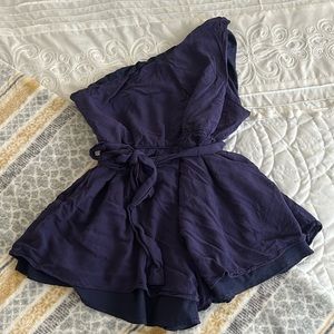 One shoulder navy romper with belt size XL